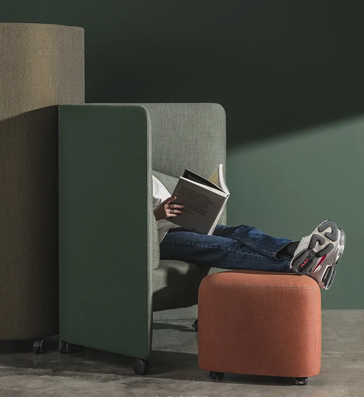 In Out Office - Imagen 4