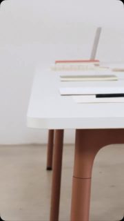 Conectividad integrada, accesorios modulares y una cuidada atención al detalle se combinan para crear entornos de trabajo más dinámicos, colaborativos y centrados en las personas.

#Actiu #Trayy #LifeFriendlySpaces #WorkplaceDesign
#FutureOfWork OfficeDesign CollaborativeSpaces